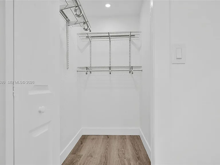 3430 NW 10th Ave #3430 — Photo 10