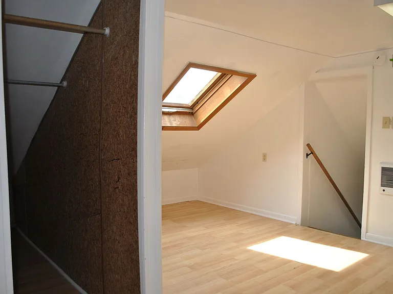 1215 W Pine St — Photo 13