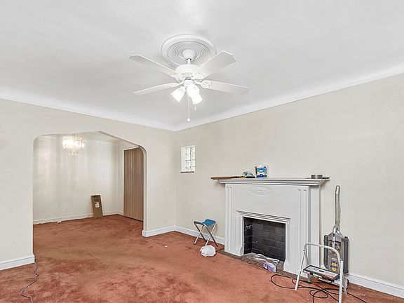 4th image of 8904 Lucerne Ct