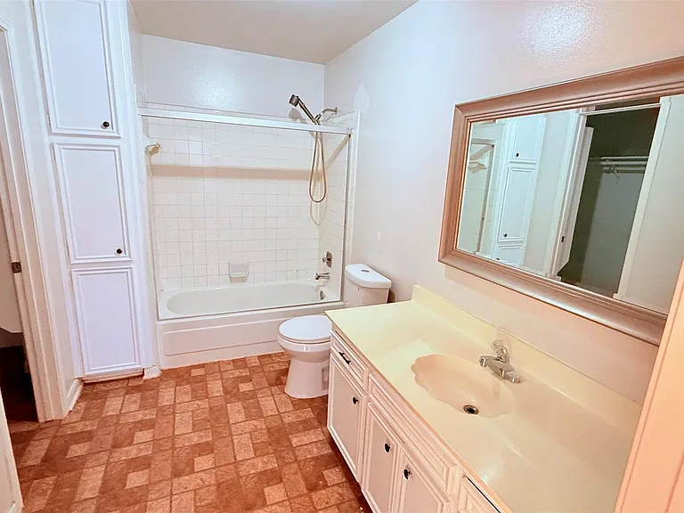 13034 Birch Grove Dr — Photo 24