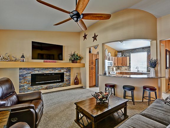 4th image of 17828 W Traditions Ln