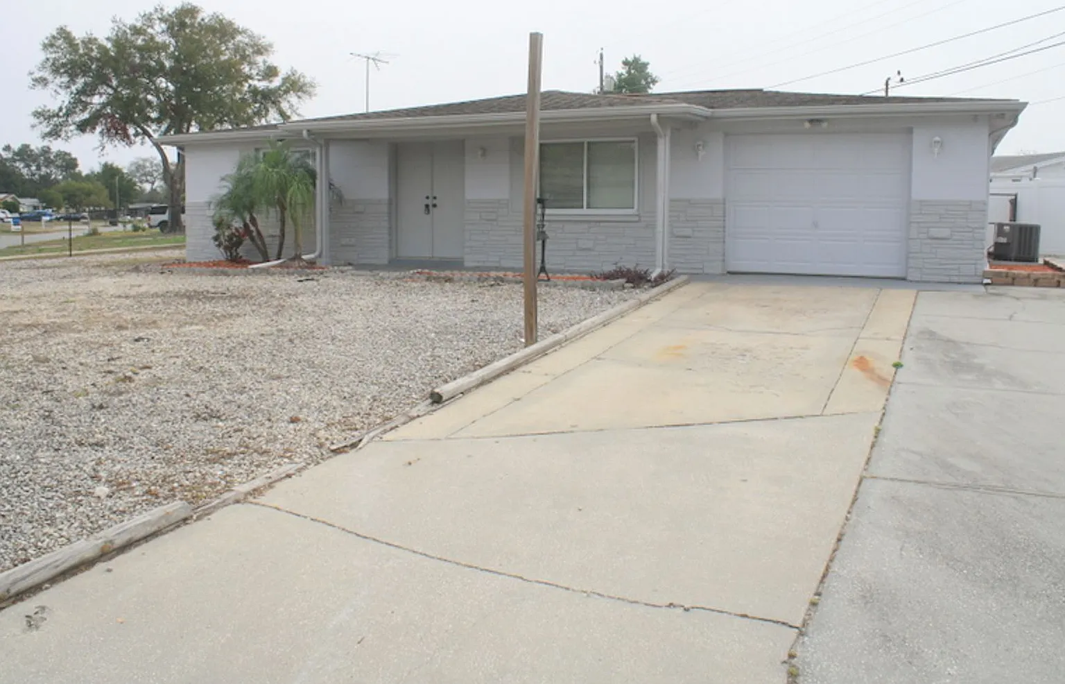 Cute 3 bedroom 1 bath — Photo 2