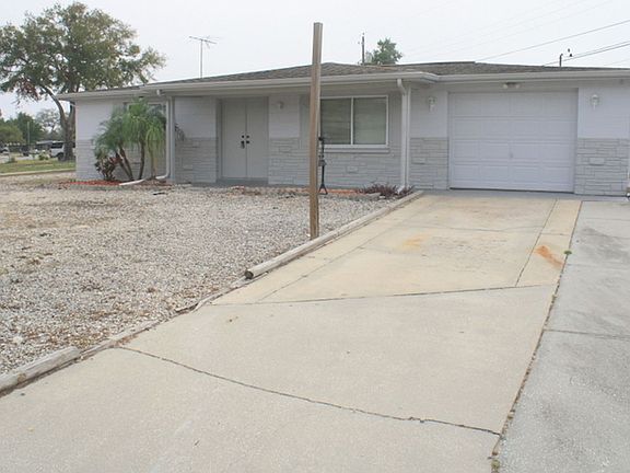 2nd image of 4719 Bonton Dr