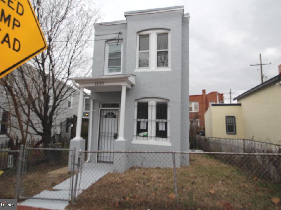 1st image of 1530 U St SE