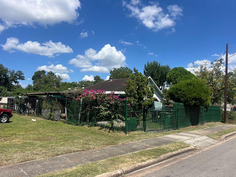 1st image of 5107 Evella St