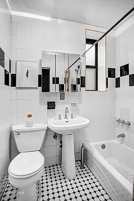 Sold by Corcoran | media 3