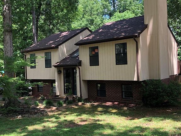 2nd image of 109 Jefferson Woods Dr