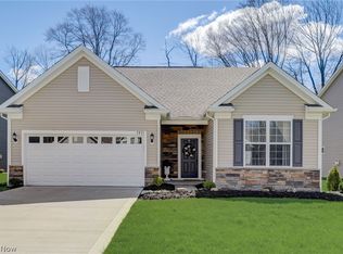 7821 Hunting Lake Dr, Concord Township, OH 44077