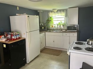 19 Hildreth St APT C, Winchester, NH 03470