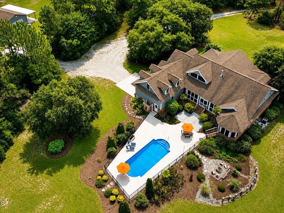 1st image of 212 Elmhurst Road