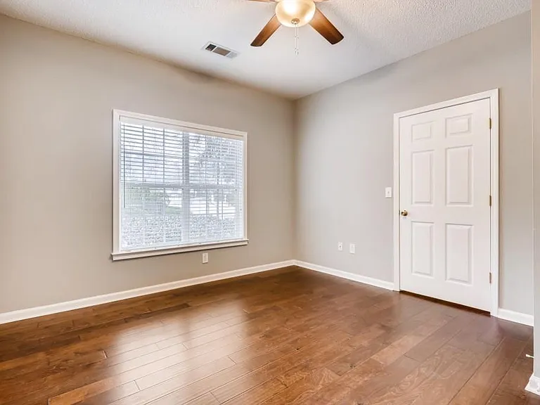 302 Spring Heights Ln SE #302 — Photo 13