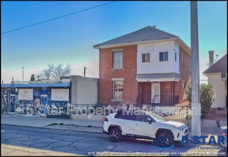Building Photo - 1526 E Yandell Dr #2