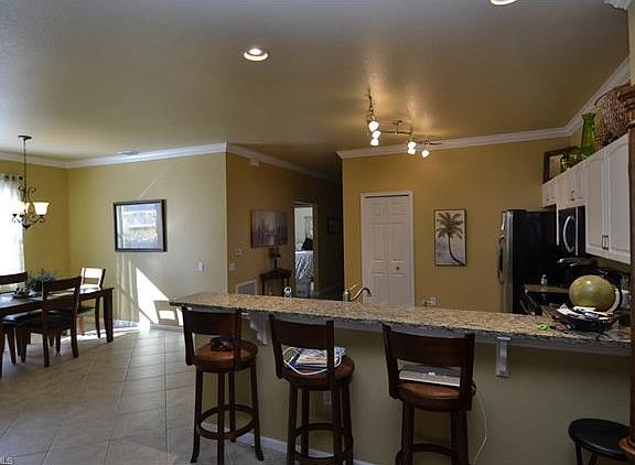 5th image of 10040 Heather Ln APT 1404