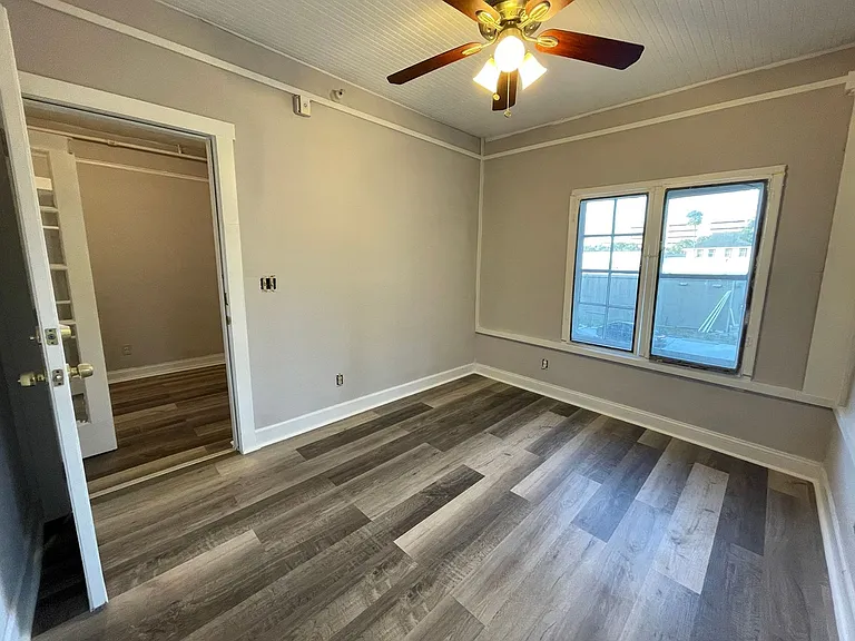 B 309 Brevard — Photo 15