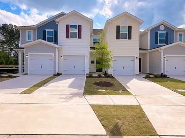 2104 Oakdale Dr, Durham, NC 27703