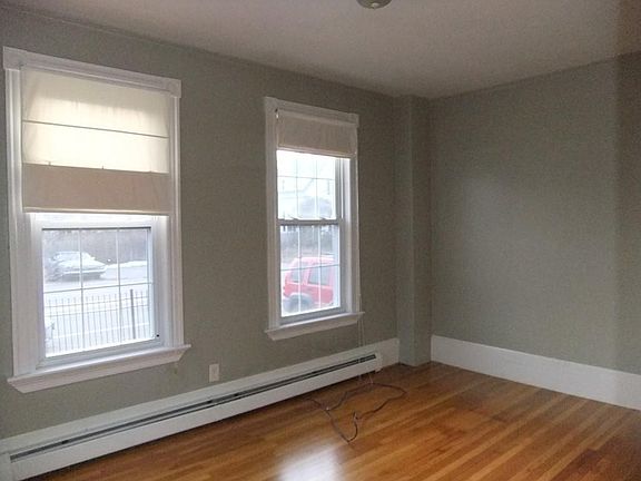 4th image of 72 Plymouth St APT 1