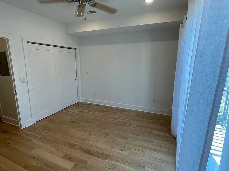 2404 Master St #2 — Photo 25