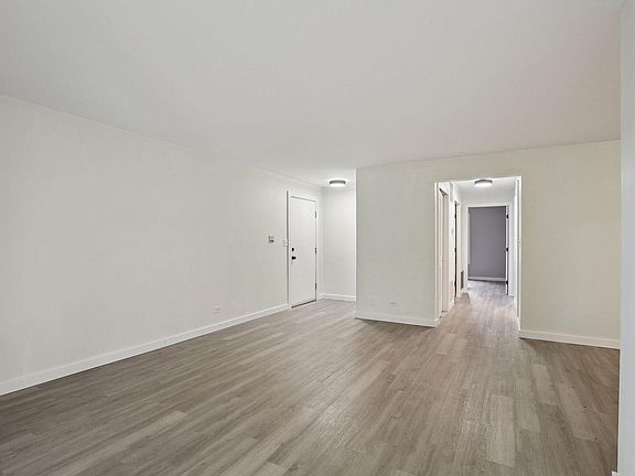 5th image of 323 Sheffield Ct APT 5