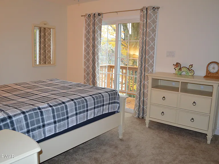 192 George Dr — Photo 14