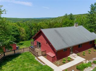 105 Mountain Hill Rd, North Grosvenordale, CT 06255