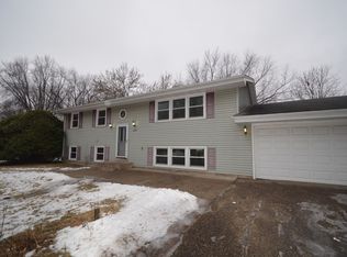 12928 Viking Dr, Burnsville, MN 55337