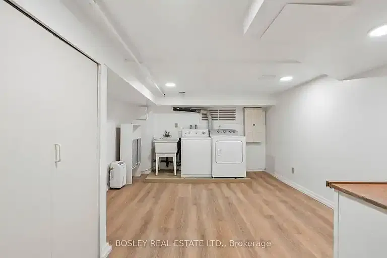 297 Sumach St — Photo 4