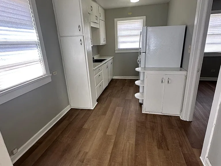 813 Weatherly St #6 — Photo 4