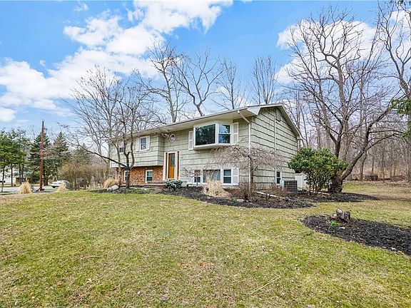 3rd image of 26 Victoria Dr