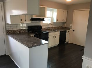 3020 Creek Ridge Dr, New Albany, IN 47150