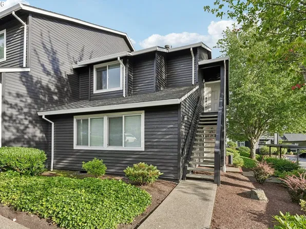 9490 SW 146th Ter APT 8, Beaverton, OR 97007