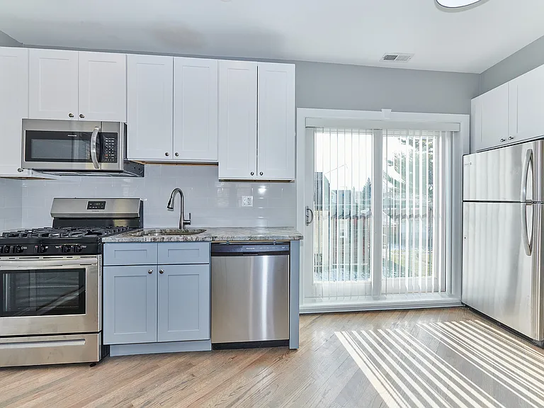 5703 W Seminole St — Photo 6