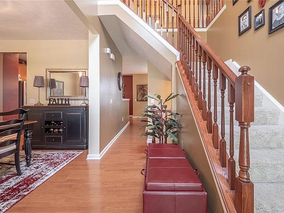 4th image of 1471 Hession Dr