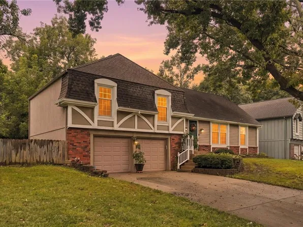 12903 W 77th Ter, Lenexa, KS 66216