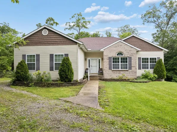 1679 Swope Rd, Bethel, OH 45106