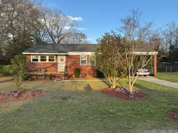 170 Sunnifield Dr, Williston, SC 29853