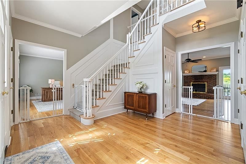 230 Fox Run Dr, PA 15367 Zillow