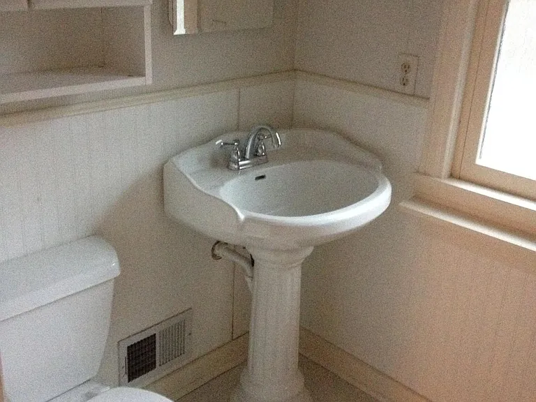 Upstairs Bathroom