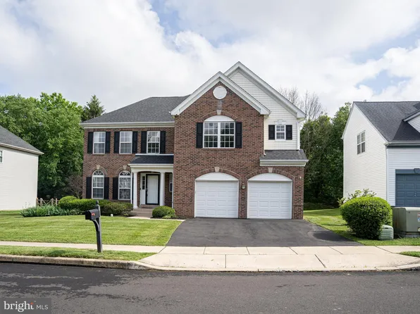 167 Equestrian Dr, New Hope, PA 18938