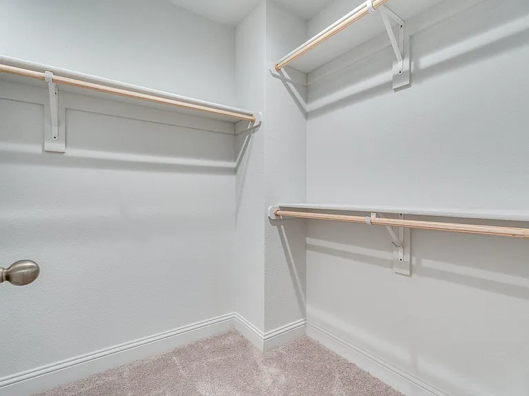 6805 Andrew Dr — Photo 35
