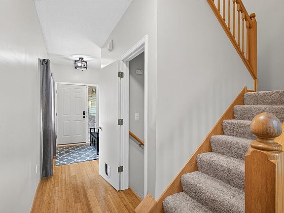 4th image of 637 Crane Creek Ln