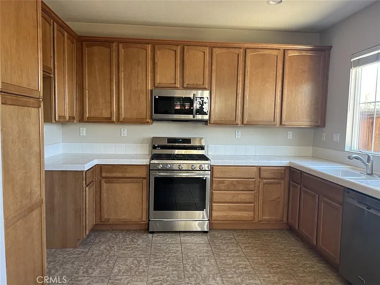 15329 Oak Tree Dr — Photo 14