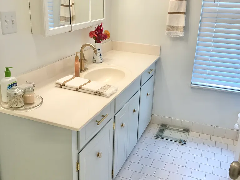 10220 Foster St — Photo 13