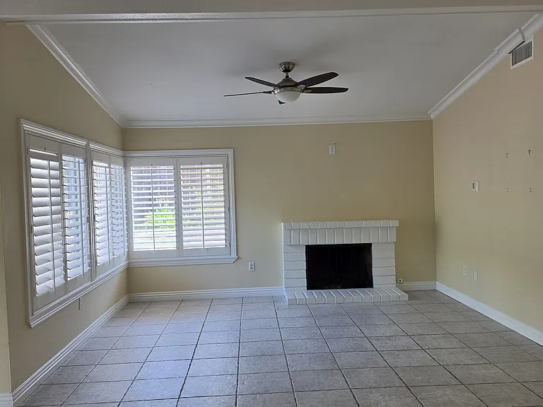 2361 Valley View Pl — Photo 13