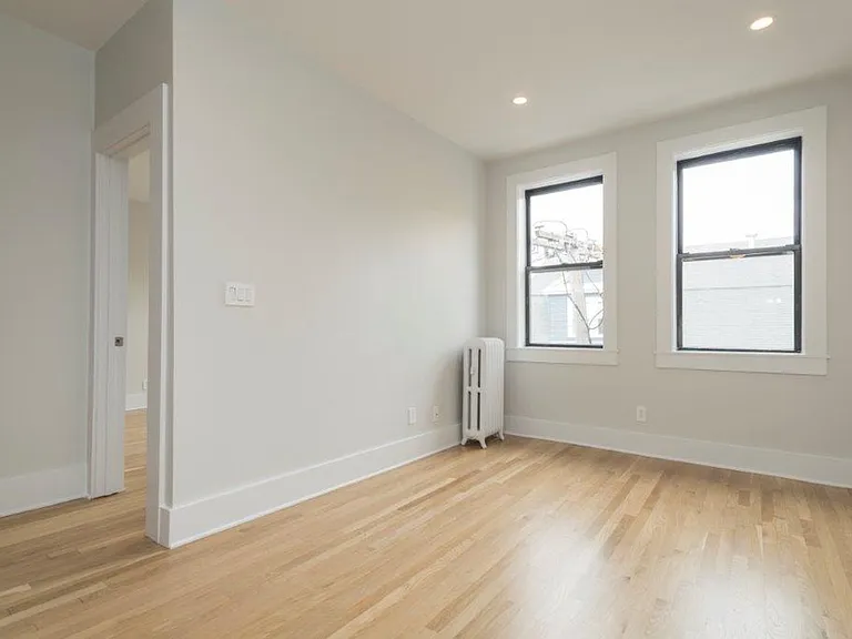 12 Elko St #3L — Photo 7