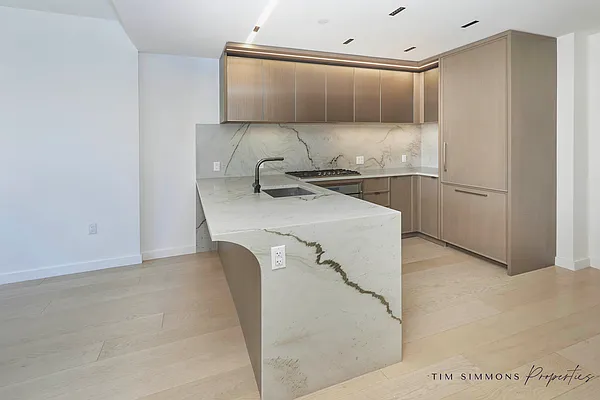 Rented by Tim Simmons Properties | media 32