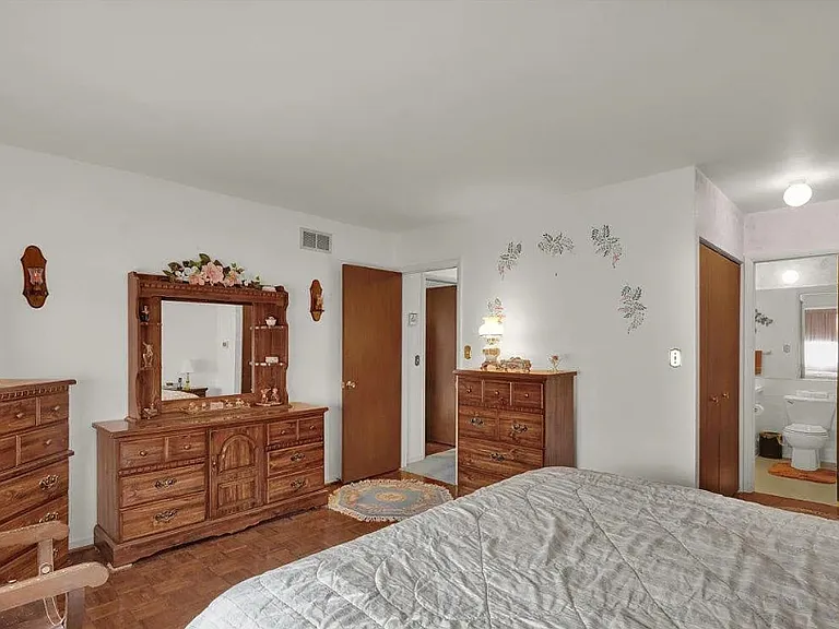12 Muirfield Dr #B — Photo 5