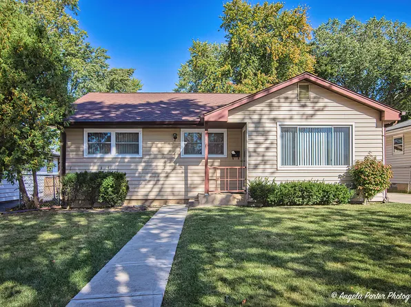 426 Fairhaven Ln, Mundelein, IL 60060