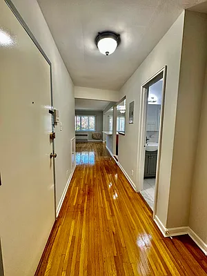 Rented by Zikos Realty Services | media 42