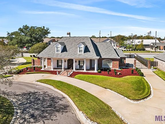 2nd image of 4367 Rose Garden Cir