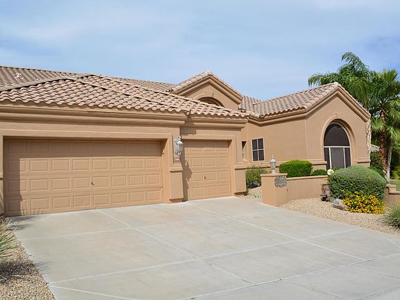 2nd image of 346 E Wildwood Dr